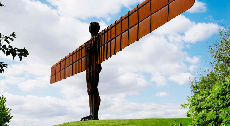 Sunny free day out at the Angel of the North, Gateshead