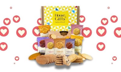 Win a Border Biscuits & Almond Thins Gift Box