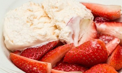 Free Strawberries and Cream at Tesco (Barclays members)