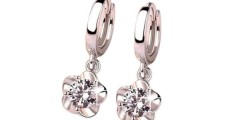 Free Earrings (Worth £60)