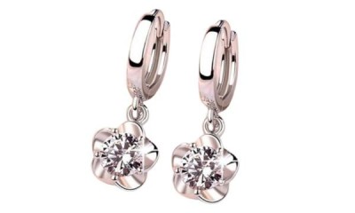 Free Earrings (Worth £60)