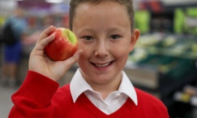 Free Apples for Kids at Tesco