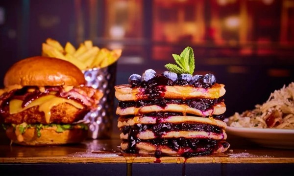 Free Main Course at Frankie & Benny's