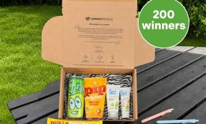 Free Green People Summer Adventure Kit