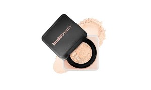 Free Huda Beauty Easy Bake Loose Setting Powder
